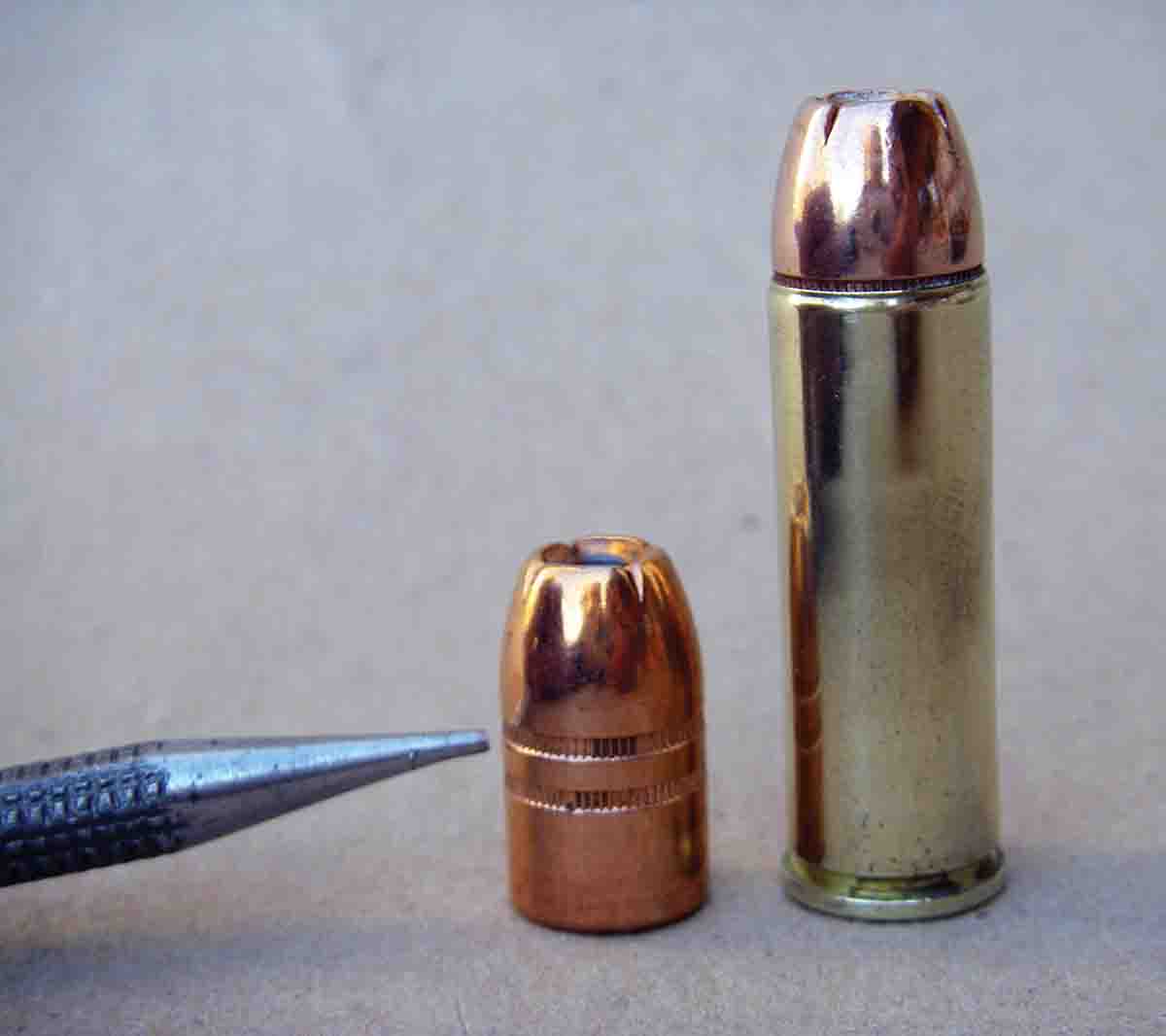 The popular Hornady 300-grain XTP-MAG should be crimped on the upper crimp groove to achieve the proper overall cartridge length.